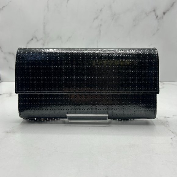 Christian Dior - Picture 1 of 12